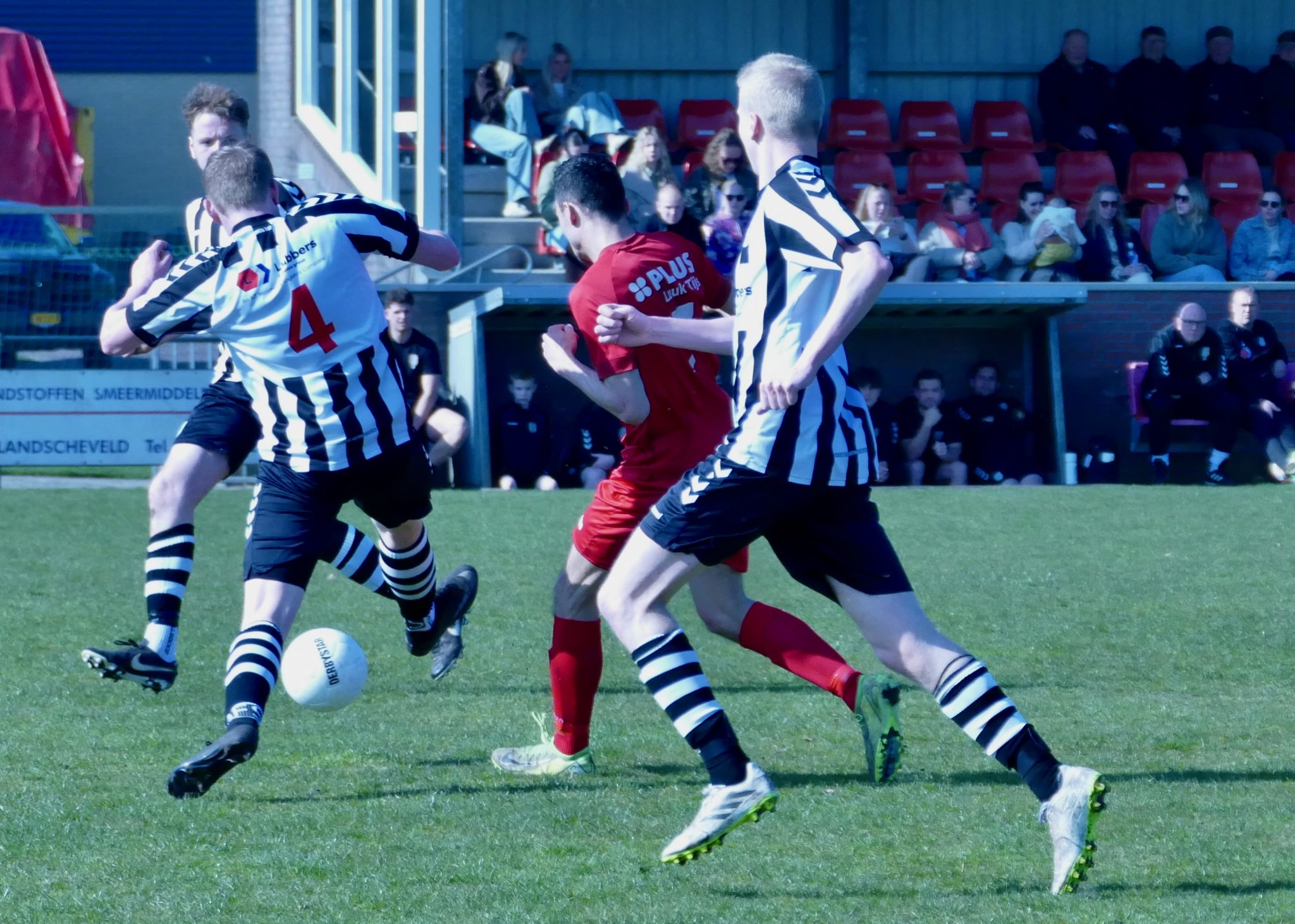 USV neemt puntje mee uit Schoonebeek