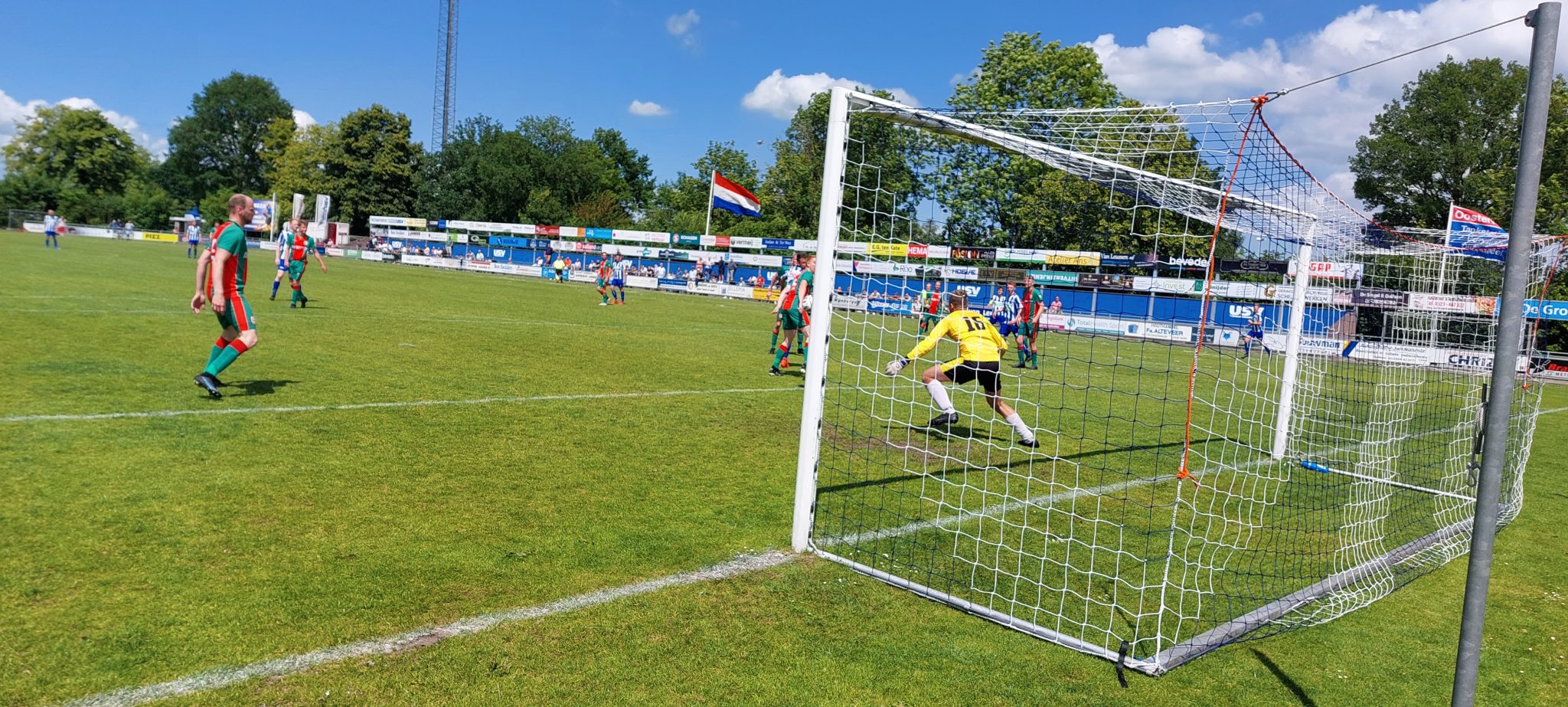 USV houdt stand met man minder.